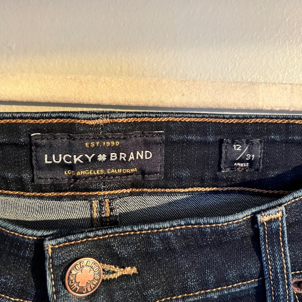 Lucky Brand Jeans 12/31 ankle (27 inseam) EUC